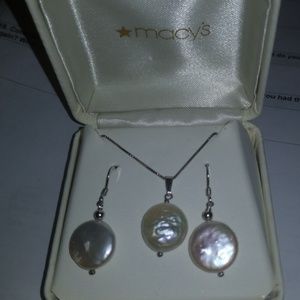 .925 Sterling Cult Pearl Earring & Necklce Set NEW